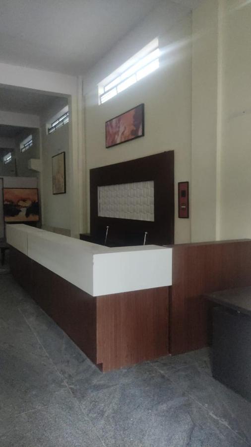 Abuzz Oxfordcaps Bannerghatta Bangalore Bagian luar foto