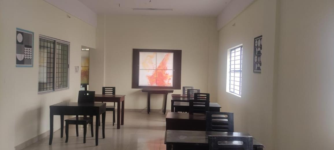 Abuzz Oxfordcaps Bannerghatta Bangalore Bagian luar foto